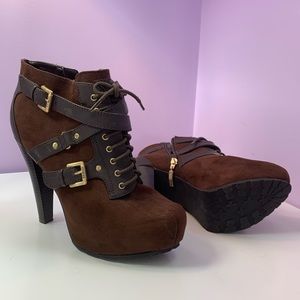 New Brown Ankle Guess Boots size 7.5